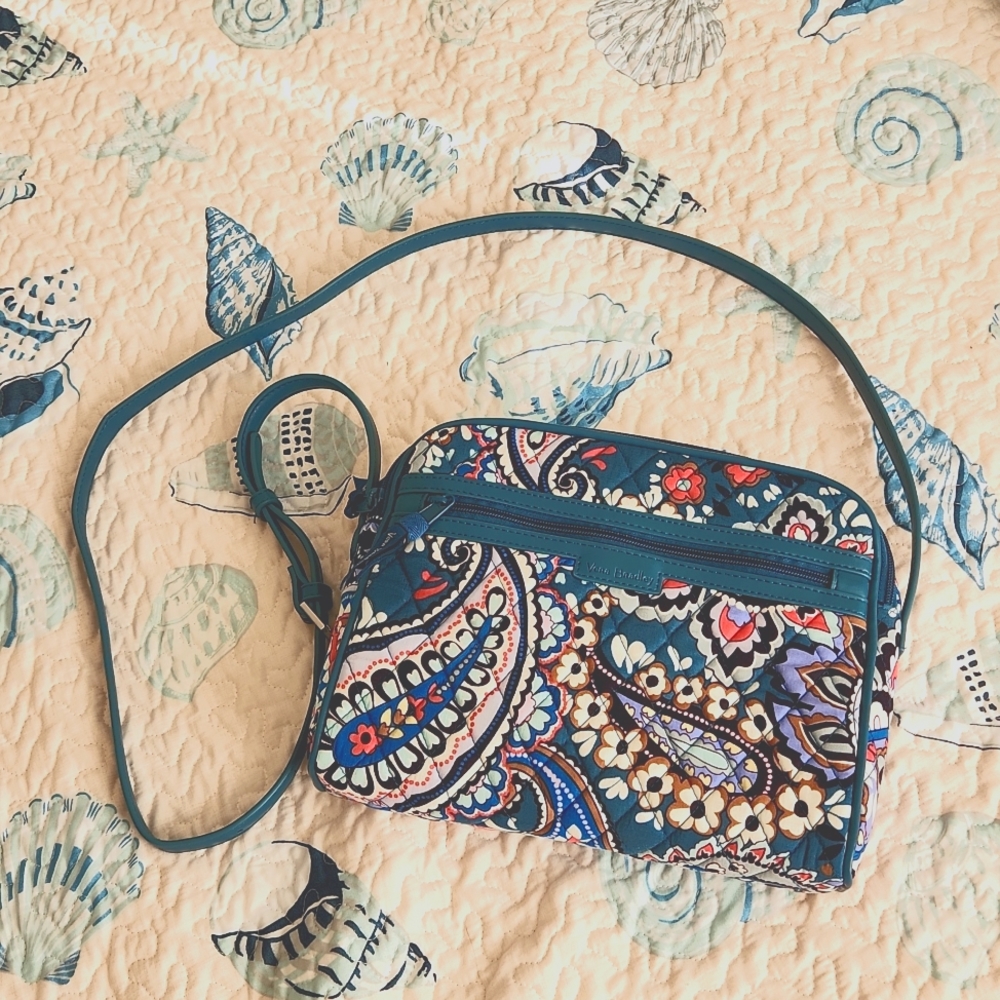 Vera Bradley Trimmed Crossbody NWT